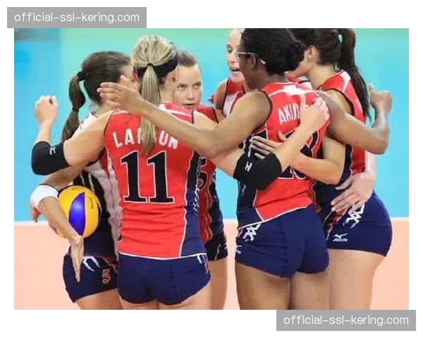 快速多变与高举高打的对决:点评中国与荷兰女排之战体现的不同流派 快速多变与高举高打的对决:点评中国与荷兰女排之战体现的不同流派