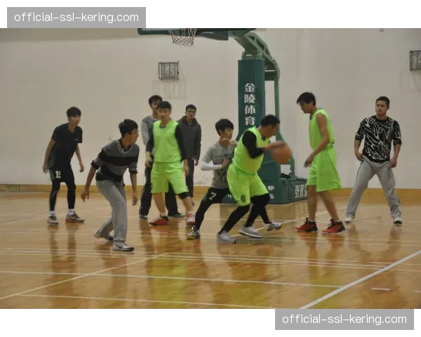 新科扣篮王与球员工会共同启动青少年篮球训练营项目 新科扣篮王与球员工会共同启动青少年篮球训练营项目